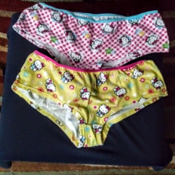 hello kitty underwear